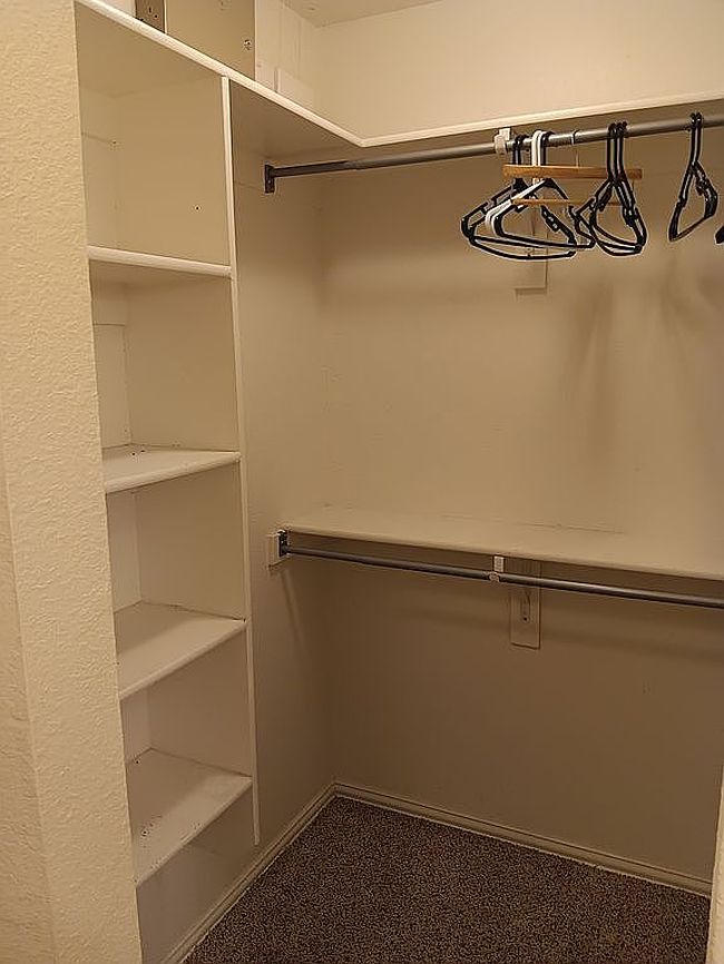 Additional photo 3 of property located at 4608 Lakeshore Dr