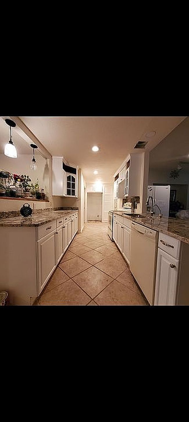 408 Idlewilde Dr, Midland, TX