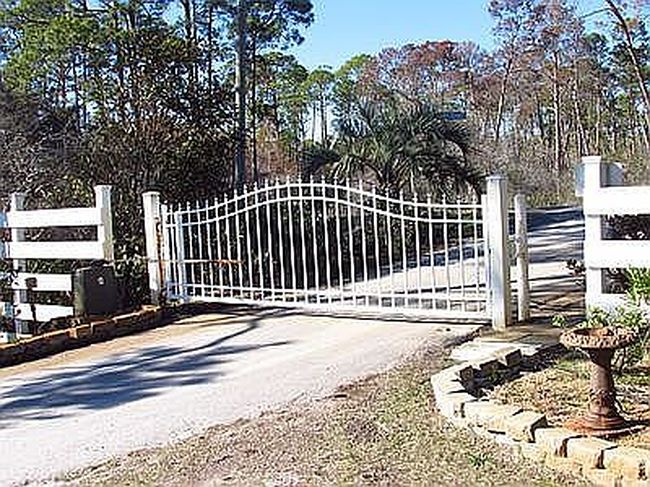 Photo of 2780 Royal Vista Ln, Carrabelle, FL