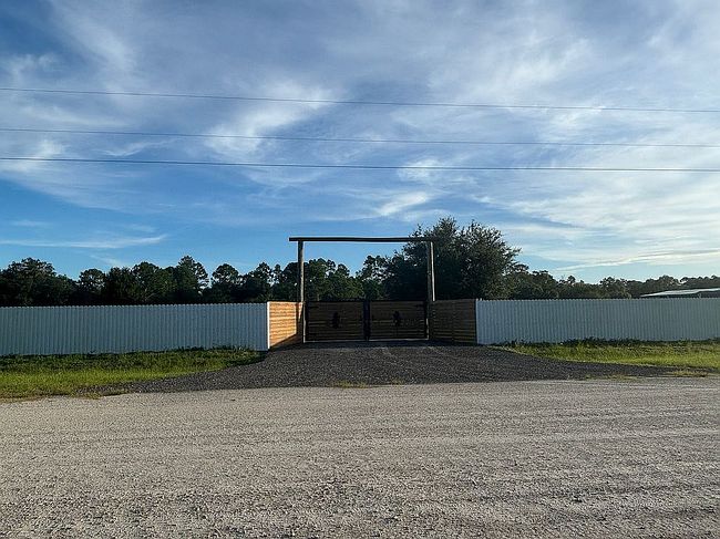 Preview of property located at 827 Perimeter Rd