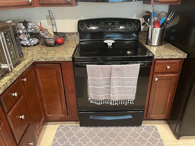 Additional photo 2 of property located at 24 Fuzzy Tail Dr