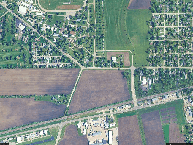 Photo of 409 Bender St, Sandwich, IL