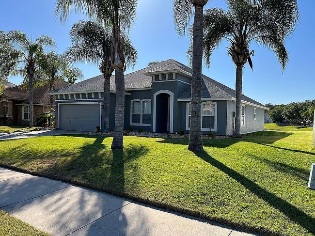 Photo of 1684 Hollow Glen Dr, Middleburg, FL
