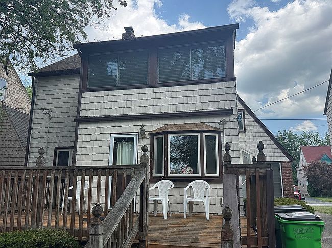Photo of 270 E 216th St, Euclid, OH