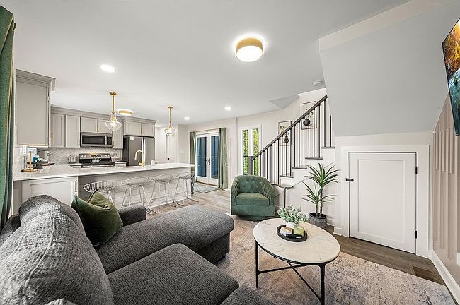 Additional photo 1 of property located at 1114 Red Maple Ln