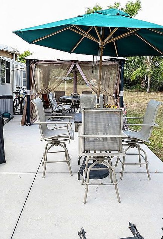 Image of 25596 Carnation Ct