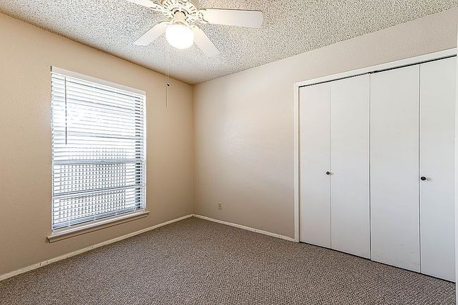Photo of 5914 Oak Country Way, San Antonio, TX