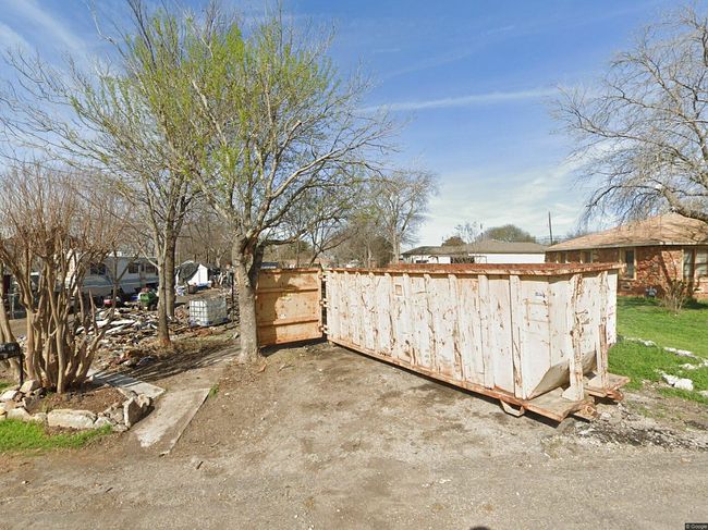 Photo of 201 N 3rd St