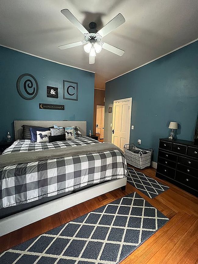 Image of 120 N 6th St