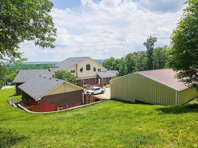 Photo of 5806 New Cut Rd, Louisville, KY
