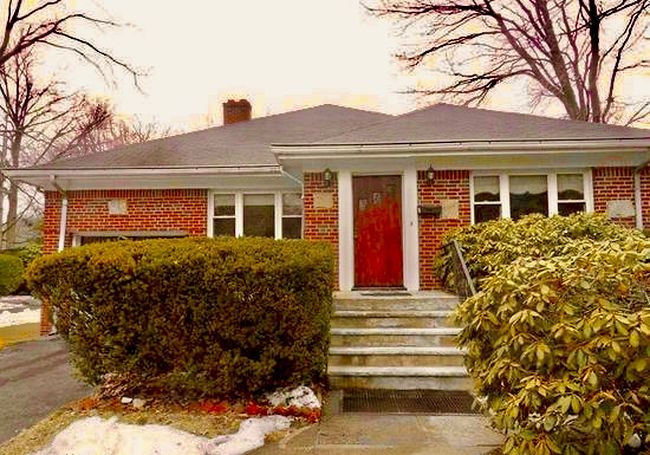 Image of 280 Knickerbocker Rd