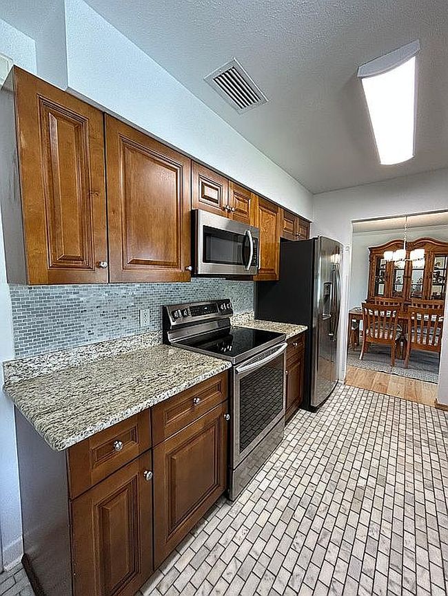 Image of 1770 Palm Dr