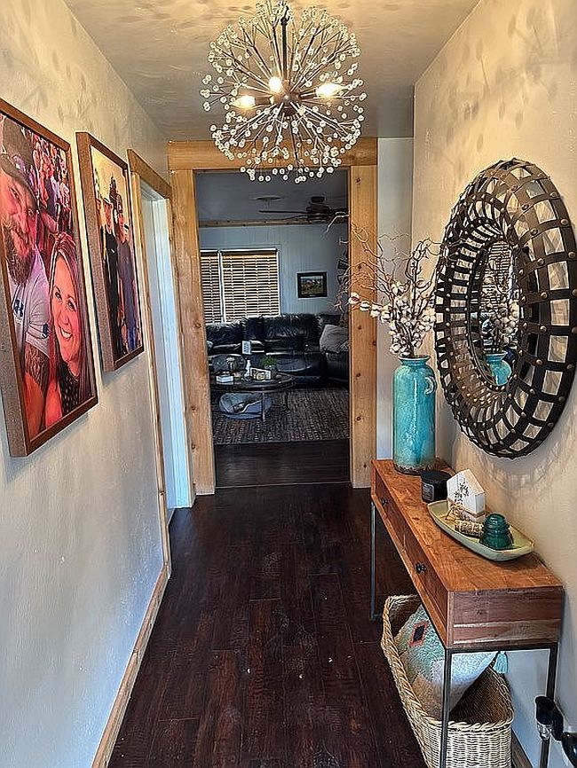 Photo of 1120 3rd St, Roaring Springs, TX