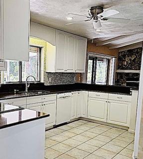 Image of 55 Bay Harbour Dr