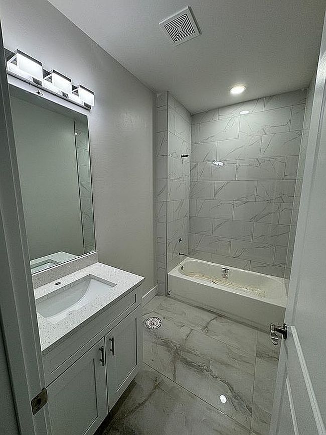 Image of 3304 11th St W