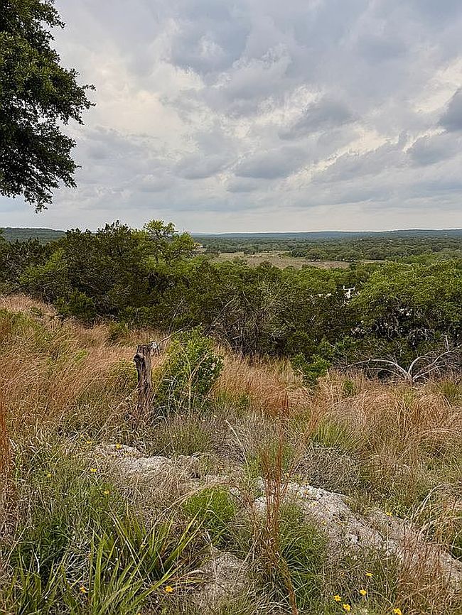 Photo of 1869 Paradise Pkwy, Canyon Lake, TX