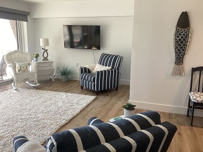 Image of 1159 S Harbor Dr Unit B1