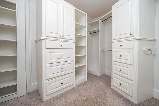 Image of 2319 Twin Lakes Cir