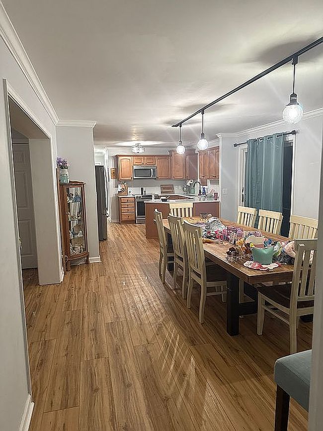 Photo of 1212 Ligo Ln, Fairfield, IL