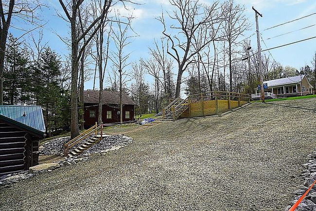 Image of 8208 Lakeshore Dr
