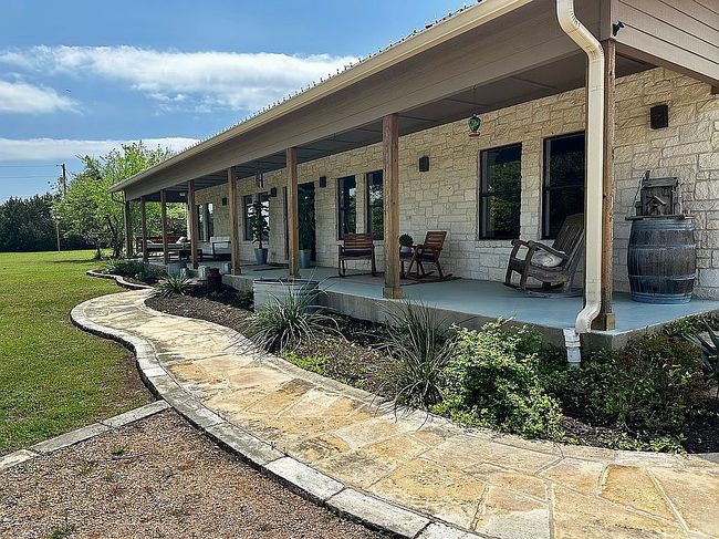 Image of 323 Patricia Rd