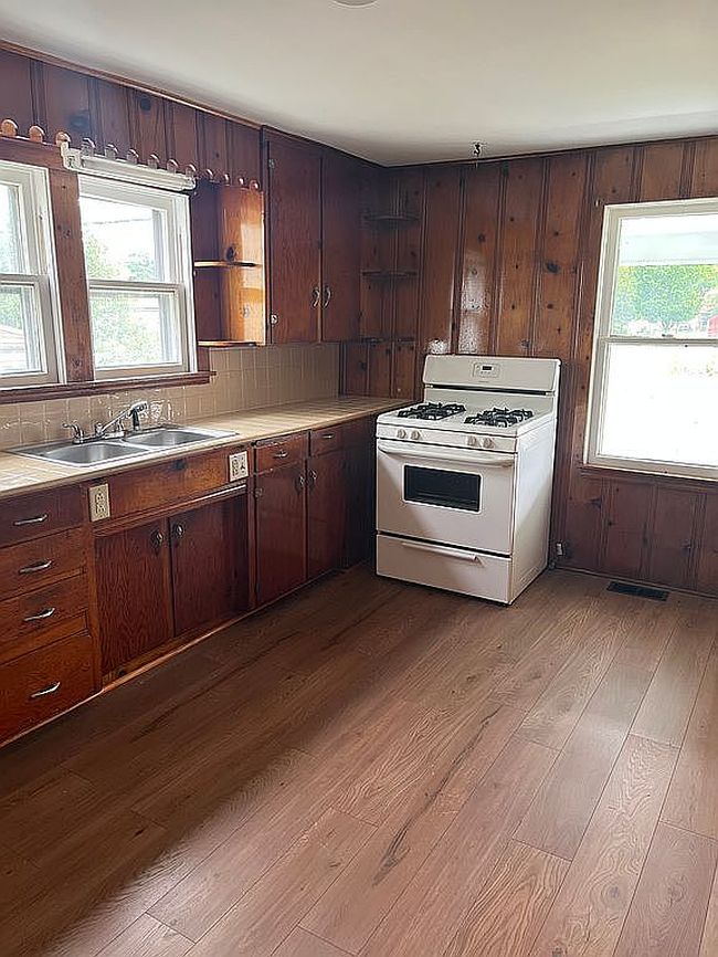 Photo of 4105 7th Ave, Vienna, WV