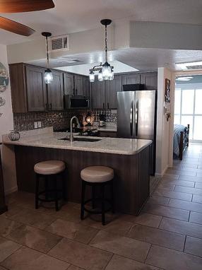 Preview of property located at 1806 Swanson Ave Apt 121