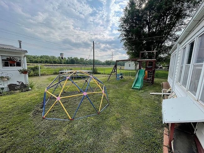 Photo of 814 Knappenberger Ave, Brunswick, MO