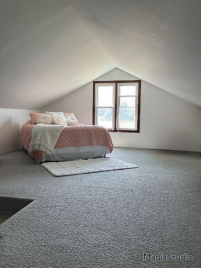 Photo of 8691 Cooley Lake Rd, Commerce Township, MI