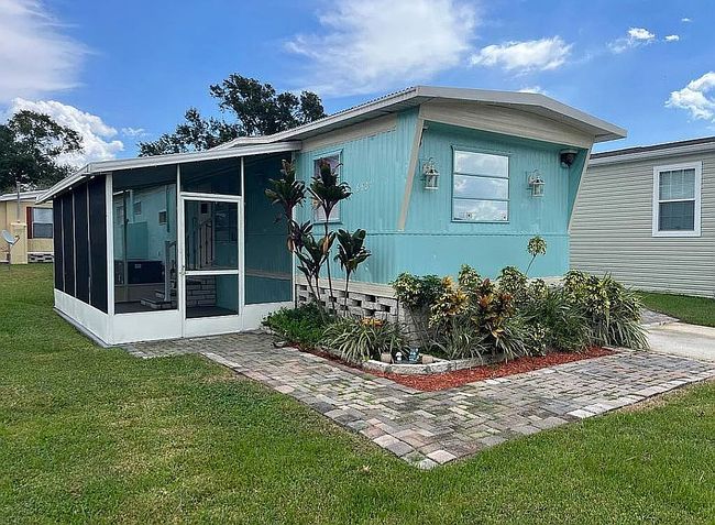 Image of 8827 Edgewood Blvd