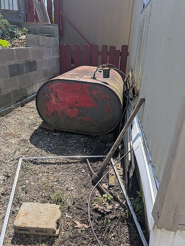 Photo of 106 Berry St Trailer 16, Pittsburgh, PA