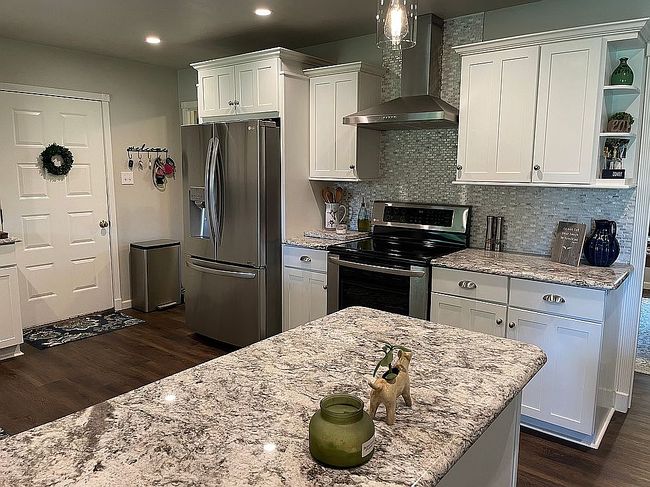 Image of 942 Diana Ln