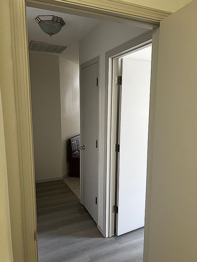 Image of 9120 Ne 54th St