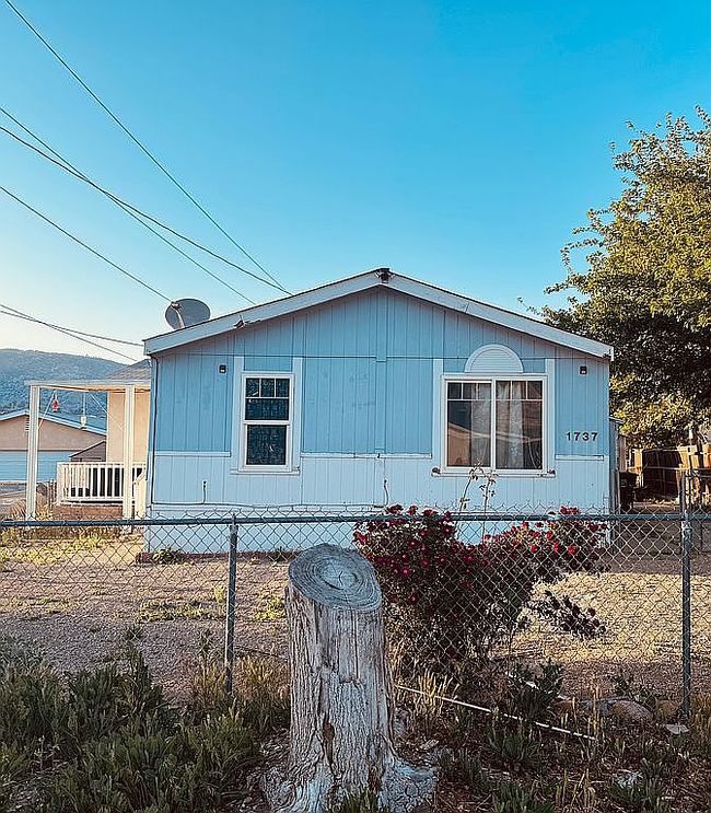 Image of 1737 Curran Ave