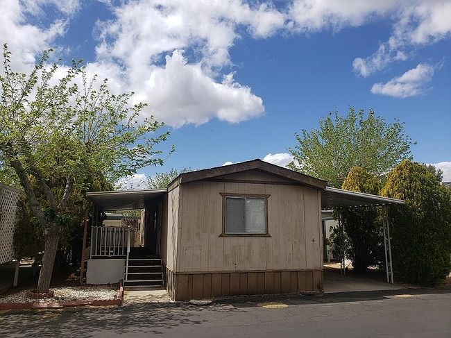 Photo of 2410 Ronita Ln #6, Lake Isabella, CA
