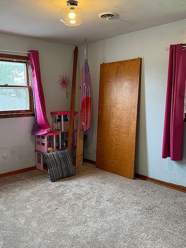 Image of 2210 W Ravina Park Rd