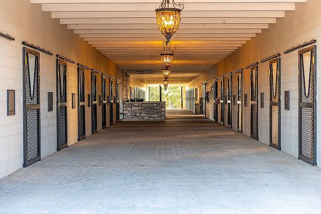 Additional photo 3 of property located at 1977 W Highway 154