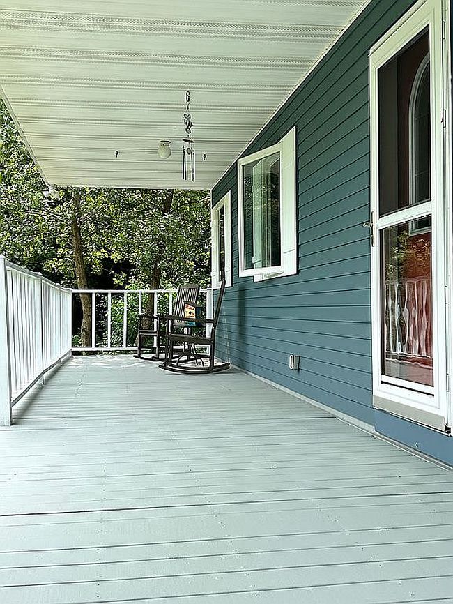 Photo of 11 Paddock Ln, Milton, VT