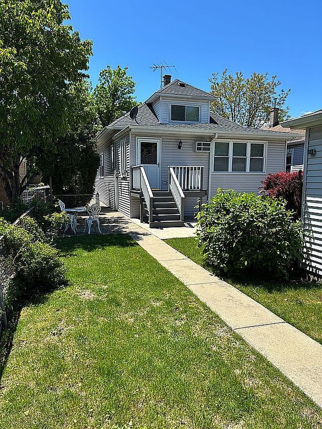 Image of 5811 N Manton Ave