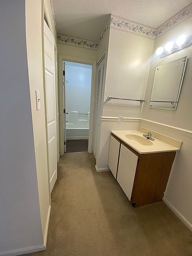 Image of 107 Creekview Dr