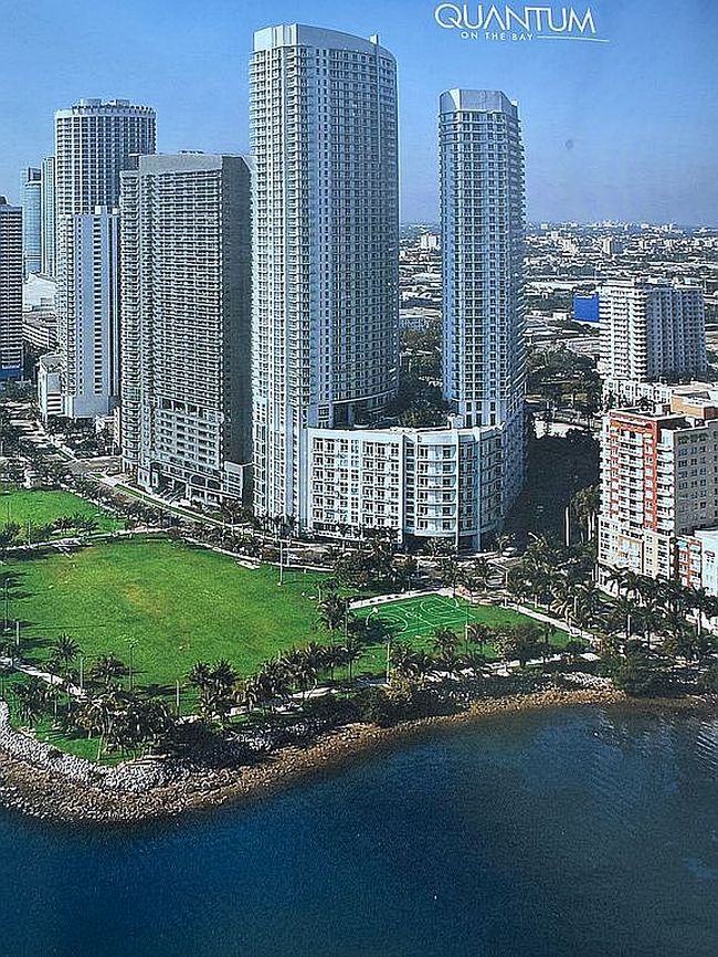 Image of 1900 N Bayshore Dr Apt 2715