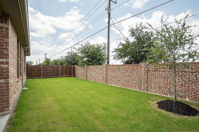 Photo of 4808 Dewy Rose Ln, Fort Worth, TX