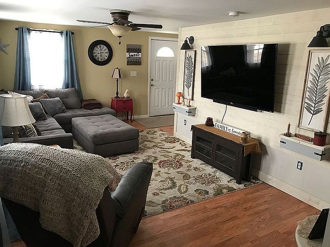 Additional photo 1 of property located at 122 Fox St