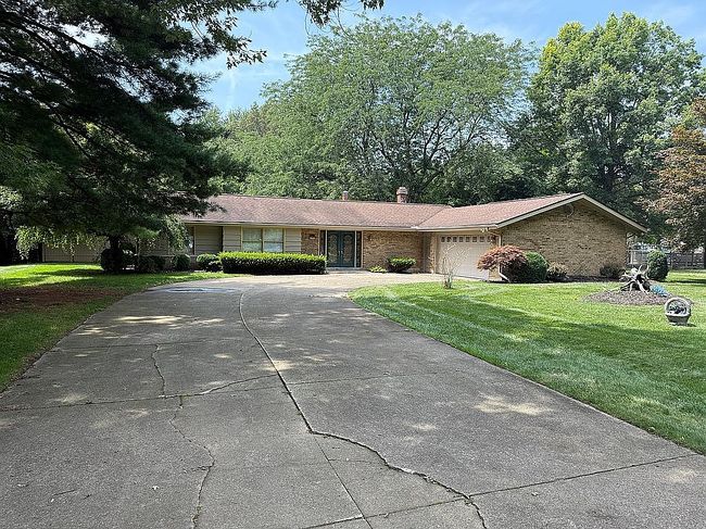 Photo of 5560 Peters Rd, Tipp City, OH