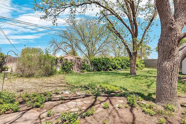 Photo of 117 Sandalwood Ln, Levelland, TX
