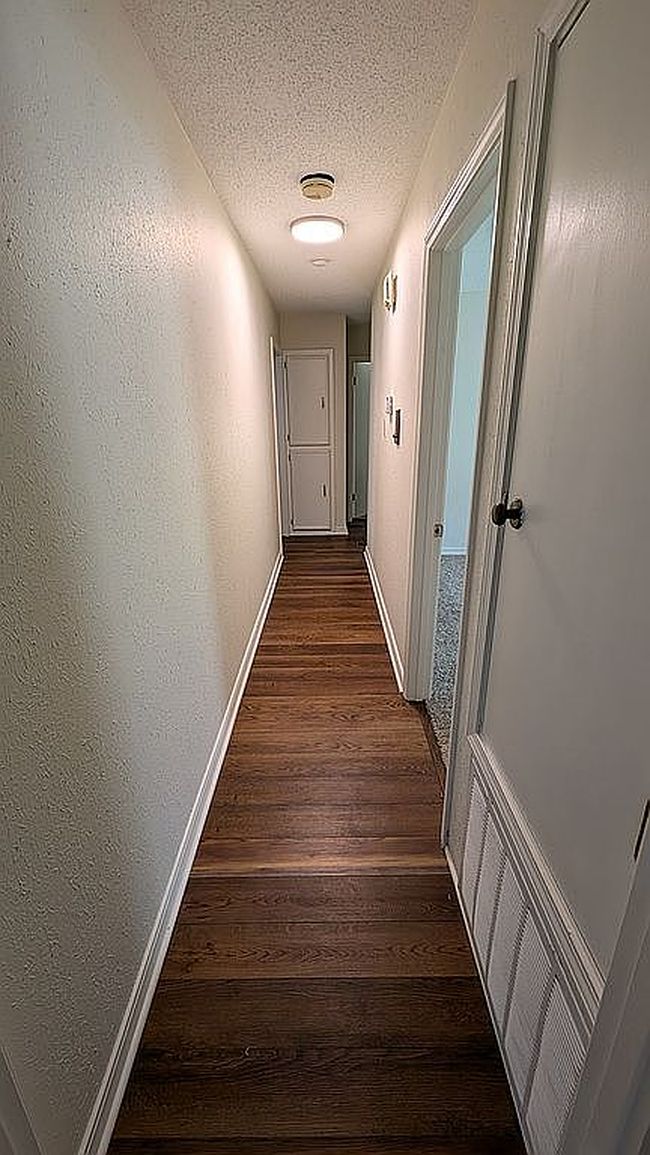 Image of 201 Rolling Meadow Ln