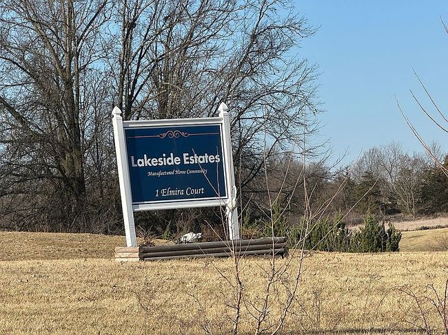 Photo of 1 Elmira Ave, Bloomfield, IA