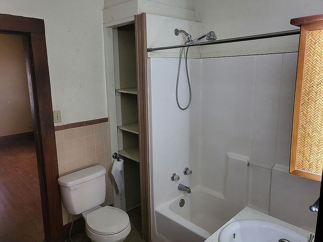 Preview of property located at 407 N Taylor Ave