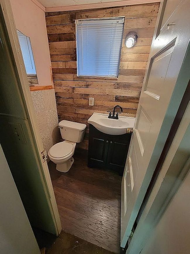Photo of 257 Dean Miller Ln, Clarington, PA