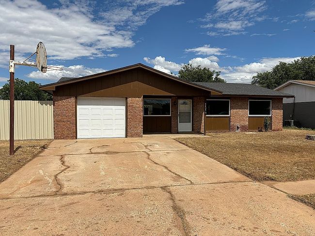 Photo of 7403 Globe Ave, Lubbock, TX